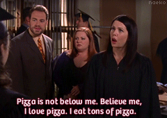 Lorelai Gilmore pizza gif | Gilmore Girls is on Netflix. Consider your schedule filled.